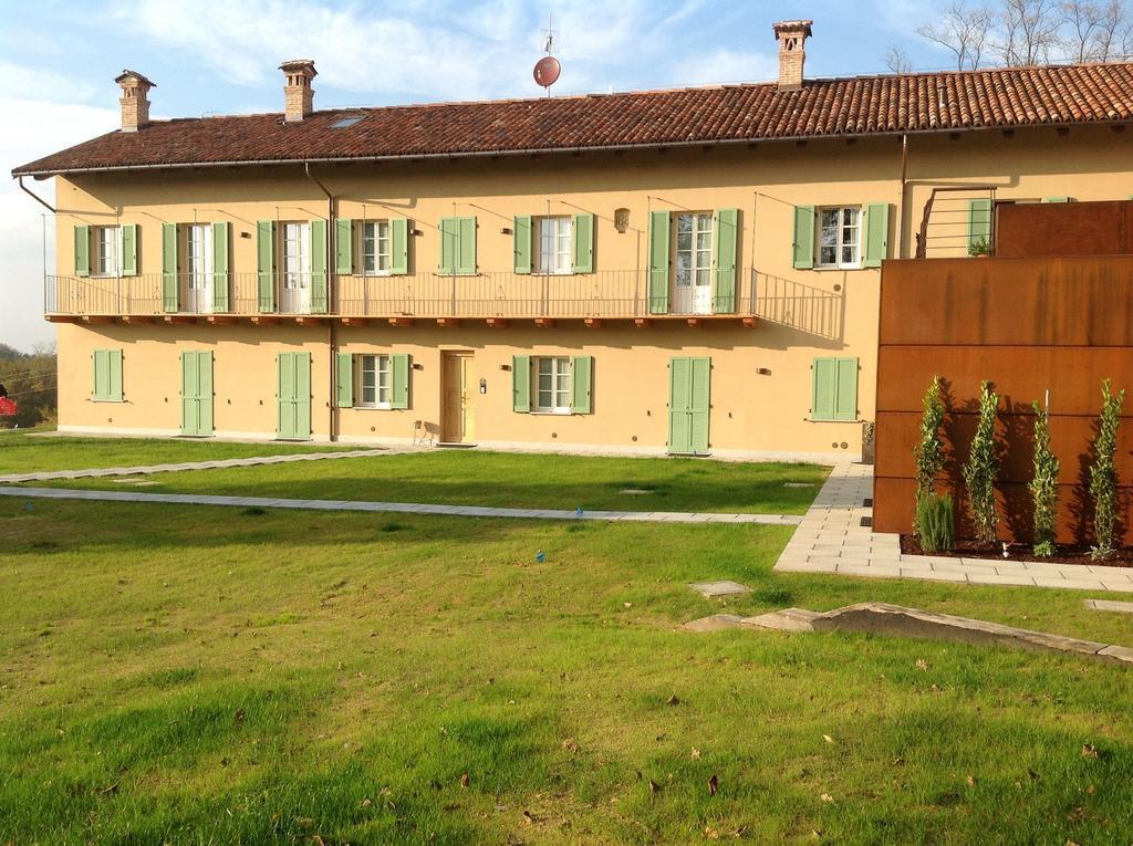 Sangrato 1883 Villa Monteu Roero Exterior photo